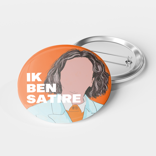 2 buttons met hoofd, zonder gezicht van Faber, tekst 'ik ben satire'