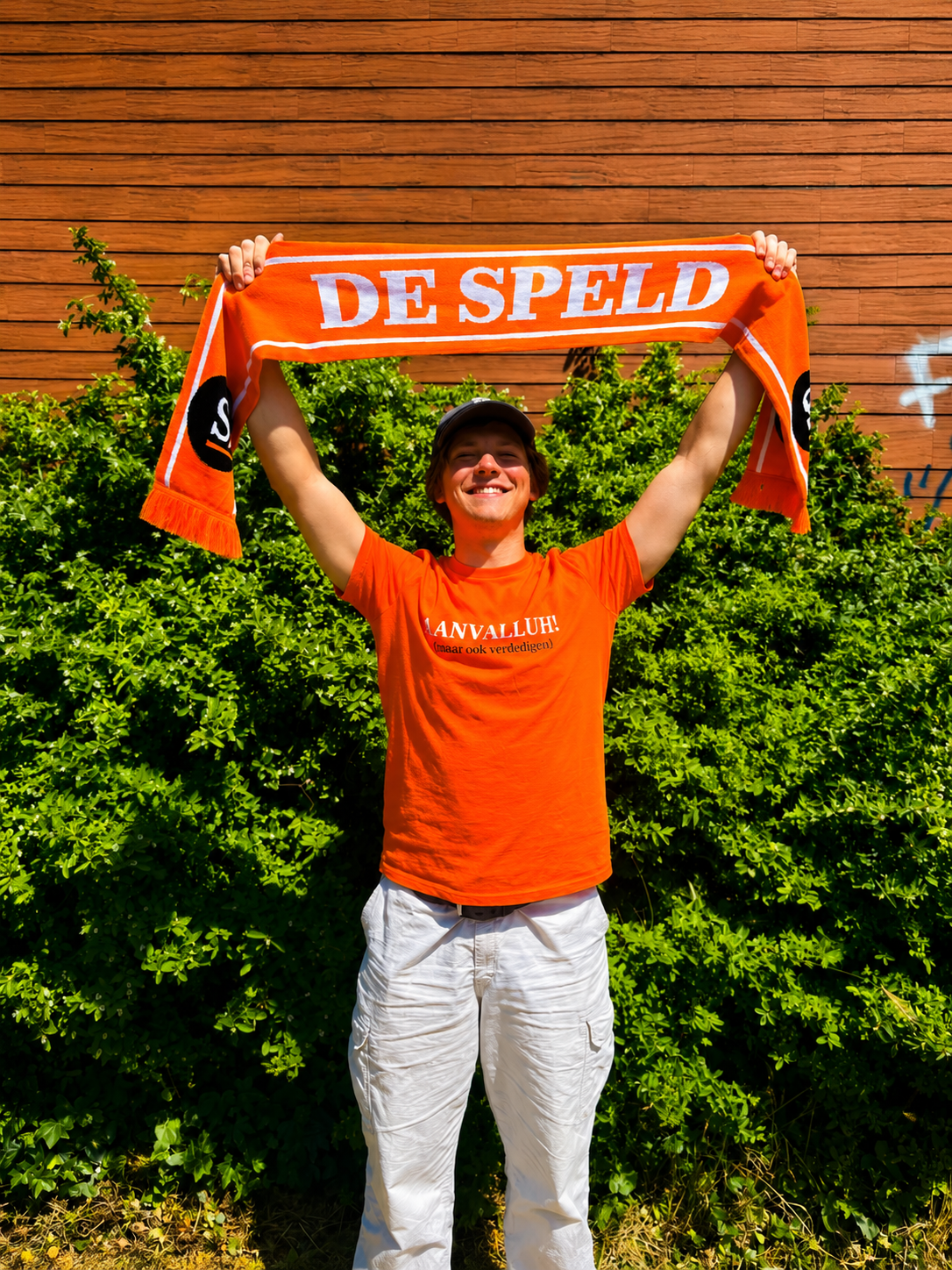 Sjaal 'Aanvalluh! (maar ook verdedigen)' | De Speld