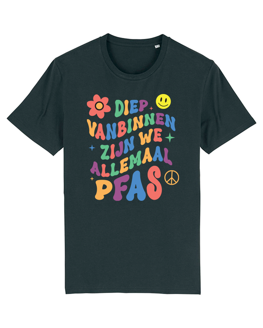 zwart T-shirt met hippie-design met de tekst Diep vanbinnen zijn we allemaal PFAS